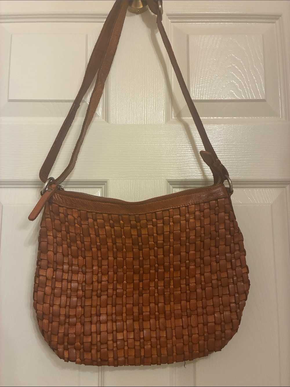 Woven Leather Shoulder Bag in Brown